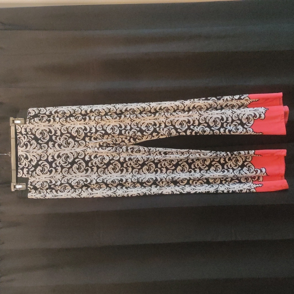 INC International Concepts Med. Black and white with coral bottoms